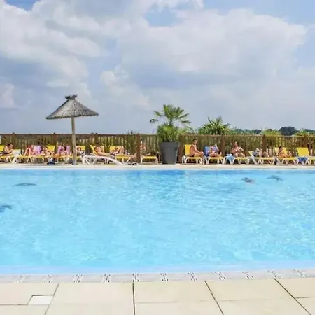 - Parc Aquatique - Ccbafhf Campsite Saint-Michel-Chef-Chef